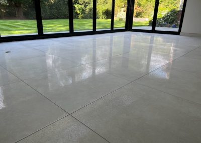 Ceramic tiles cleaning and sealing